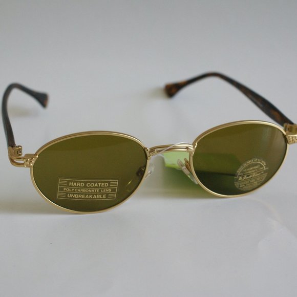 NWT Vintage oval fashion eagle I lens tech sunglasses NWT True Vintage oval fashion eagle I lens tech sunglasses w  main image 3